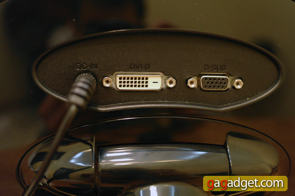 LG_E2250T_03.jpg