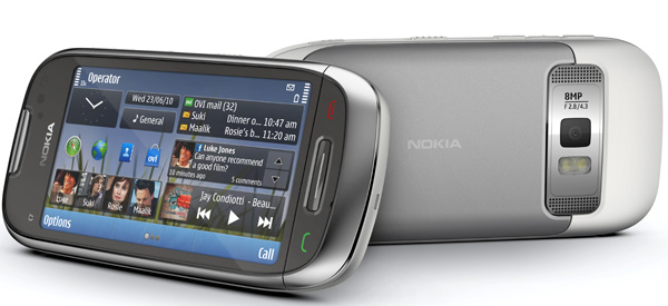NokiaC7-01_02.jpg