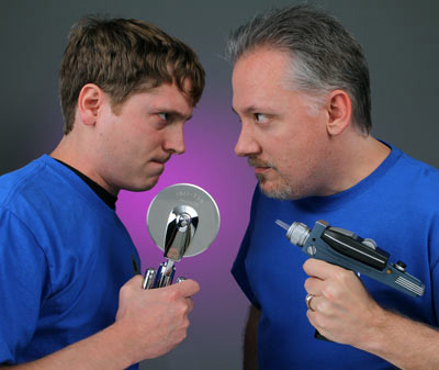 StarTrekEnterprisePizzaCutter03.jpg