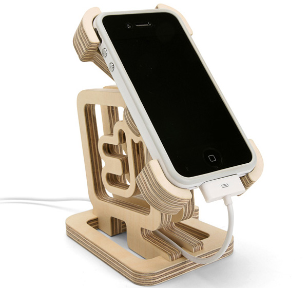 ICONICSTAND_02.jpg