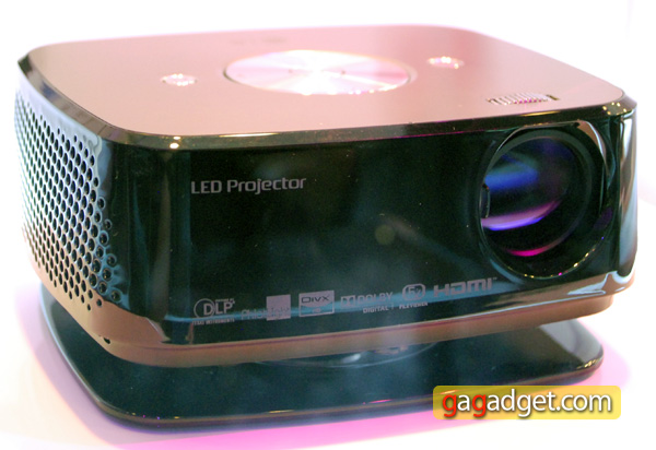 LG_HX300G_3.jpg