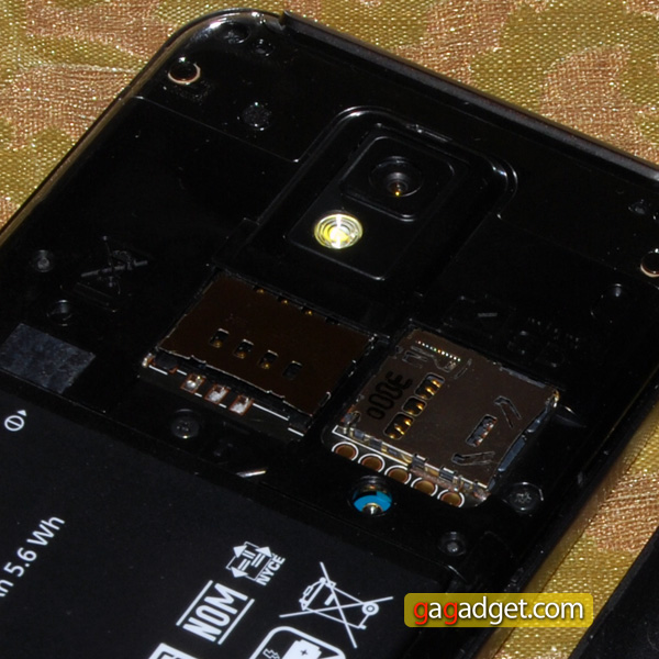 LG_Optimus2X_07.jpg