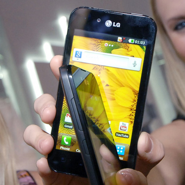 LG_OptimusBlack_05.jpg