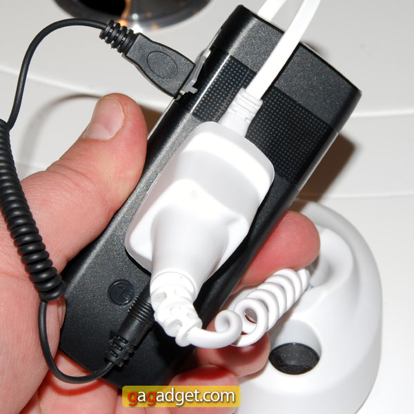 LG_A110_03.jpg