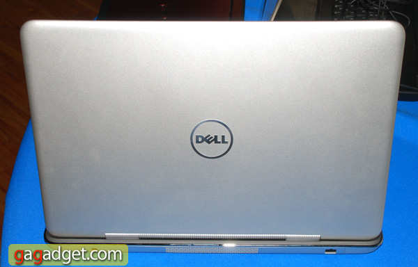 Dell_XPS_z15_04.jpg