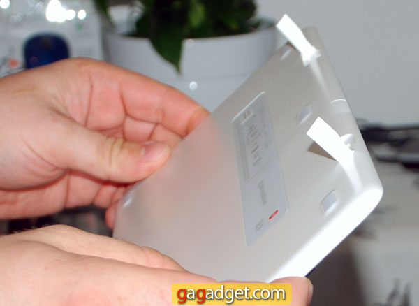 LogitechK750_03.jpg