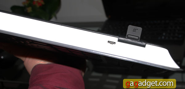 LogitechK800_03.jpg