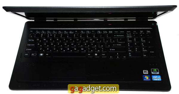 SonyVAIO_F22_04.jpg