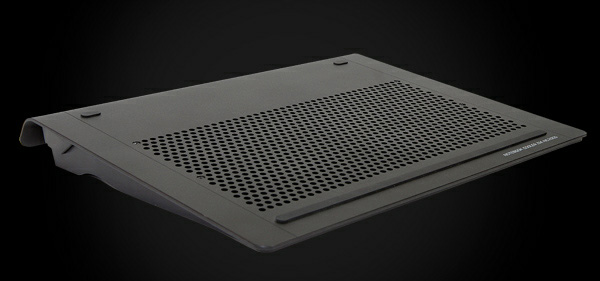 ZalmanZM-NC1000_02.jpg