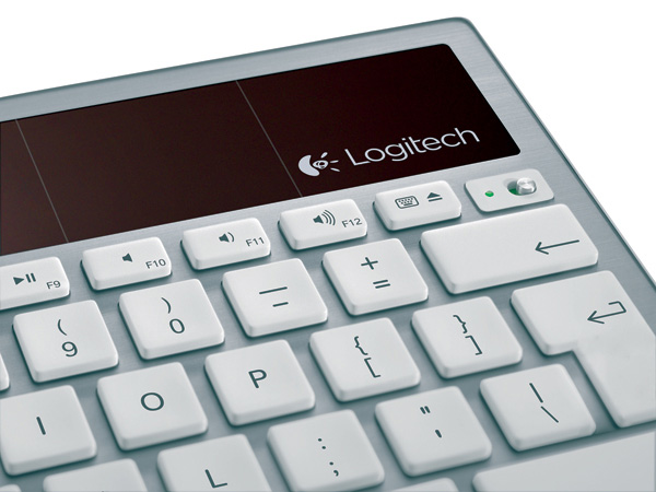 LogitechK760_02.jpg