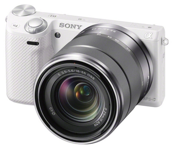 NEX-5R_wSEL1855_1_white.jpg