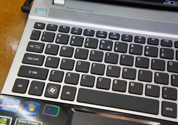 acerv3005.jpg