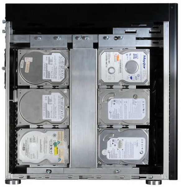 lian_li_pc_90_2-300811.jpg