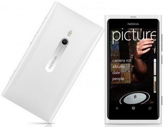 white-lumia-900.jpg
