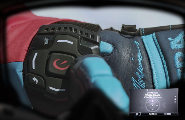 Oakley_Airwave_3.jpg