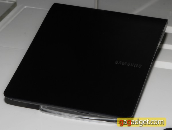 SamsungSeries9_03.jpg