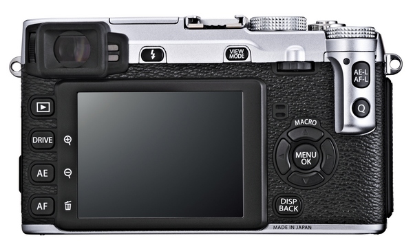 X-E1_silver_back_P71.jpg