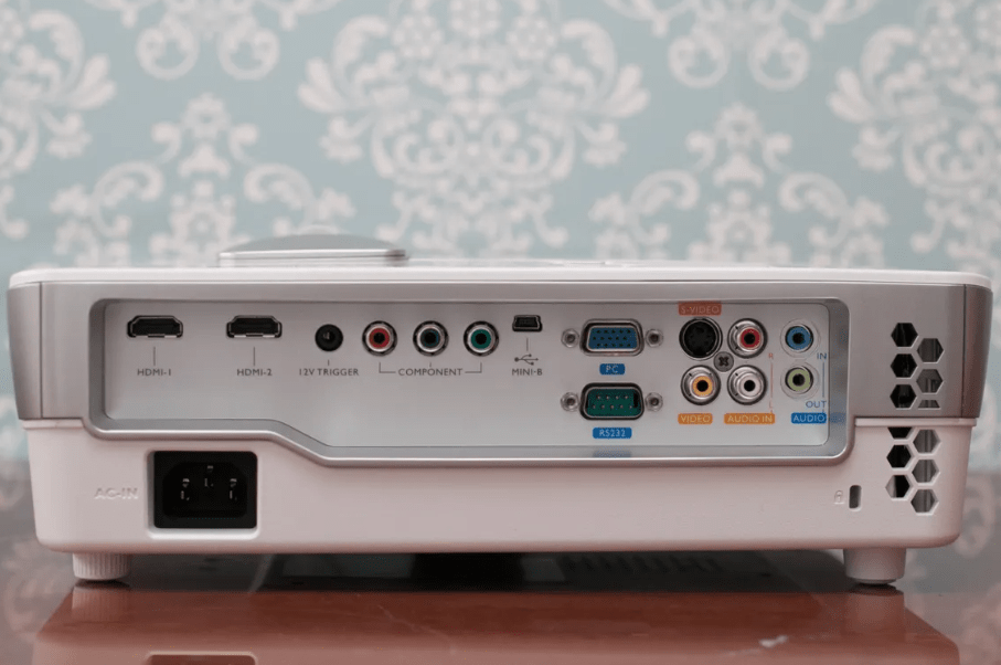 BenQ W1070 ou TH575