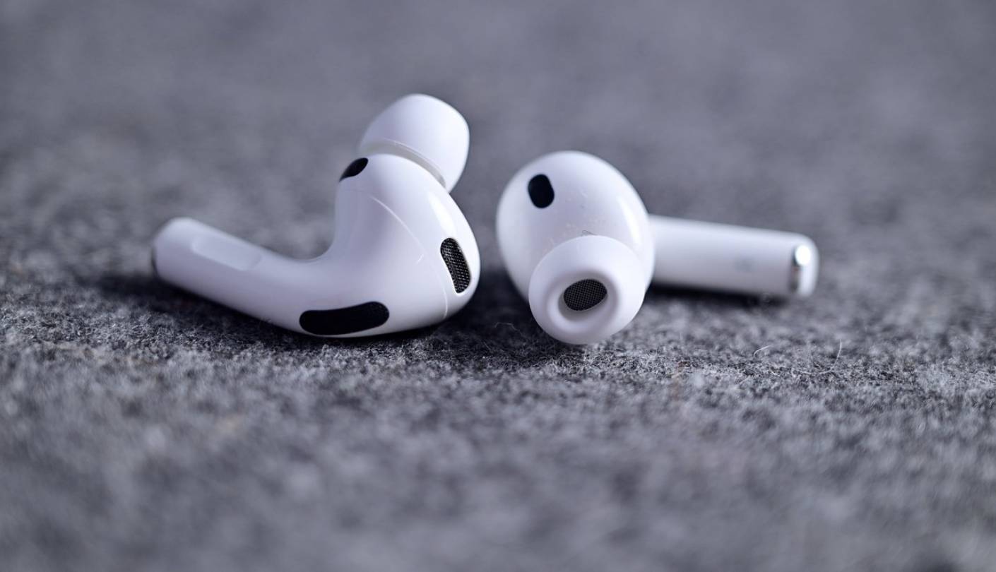 AirPods Pro 3 earbuds for video conferencing