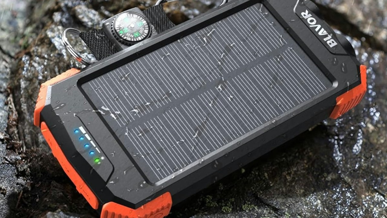 BLAVOR Solar Power Bank 