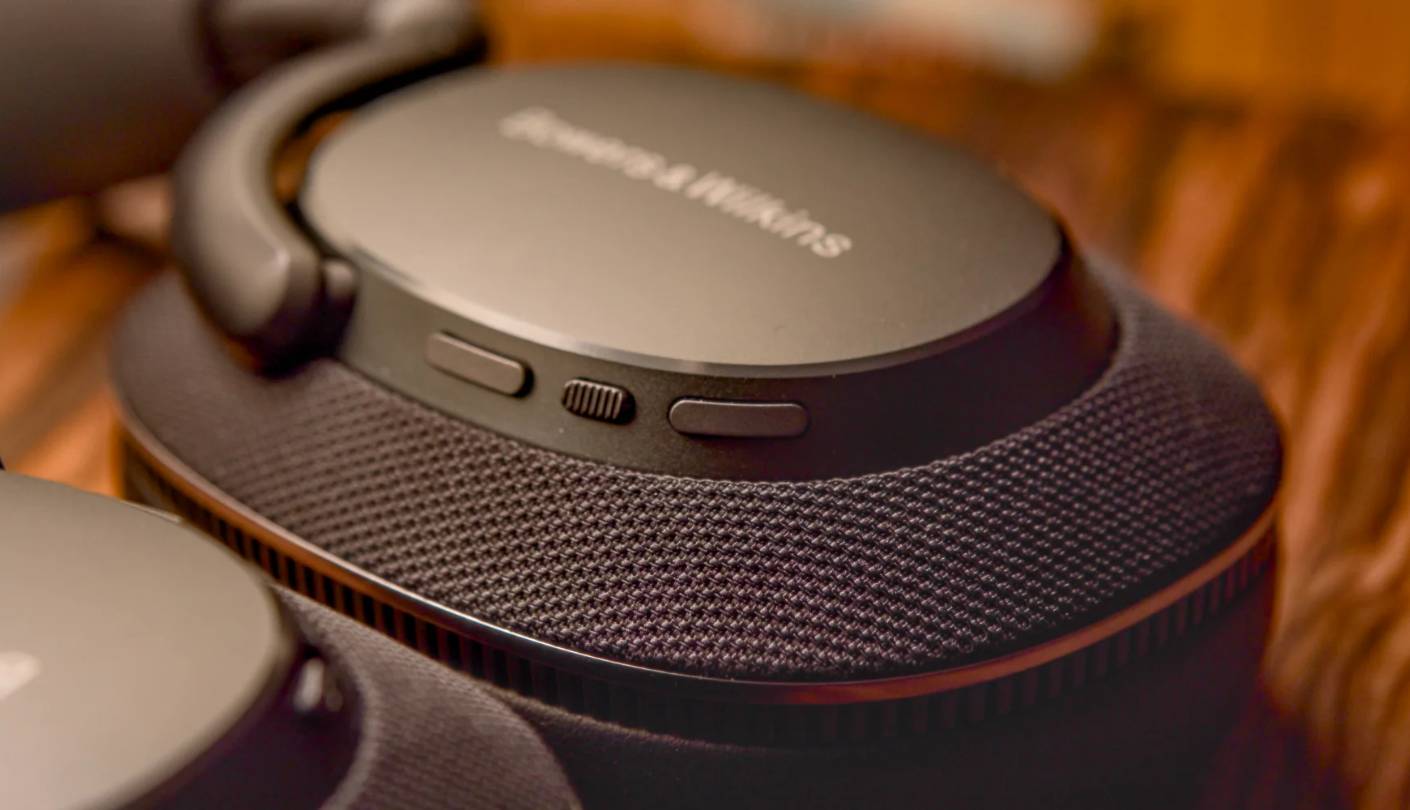 Bowers & Wilkins Px7 S3 audiophile over-ear headphones