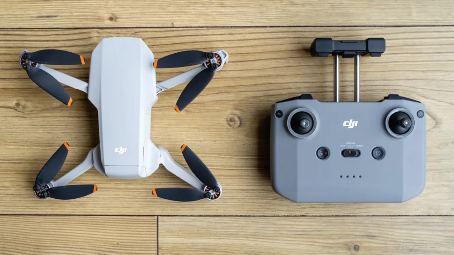 Mini 4K contre ATOM SE
