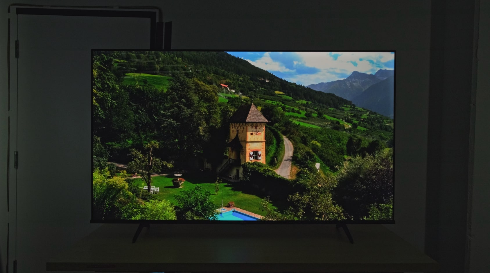 Téléviseur 4K économique de 55 pouces Hisense série A7