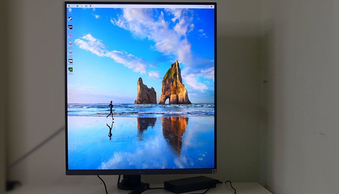 LG 28MQ780-B home office monitor
