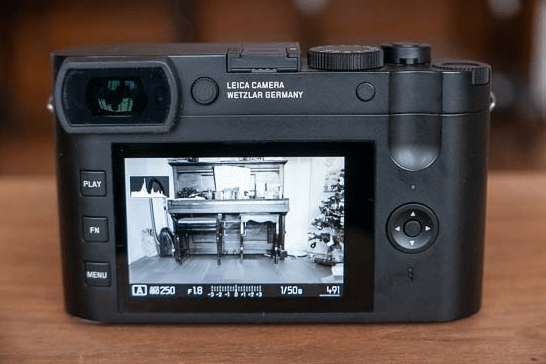 Leica Q2 appareil photo simulation pellicule