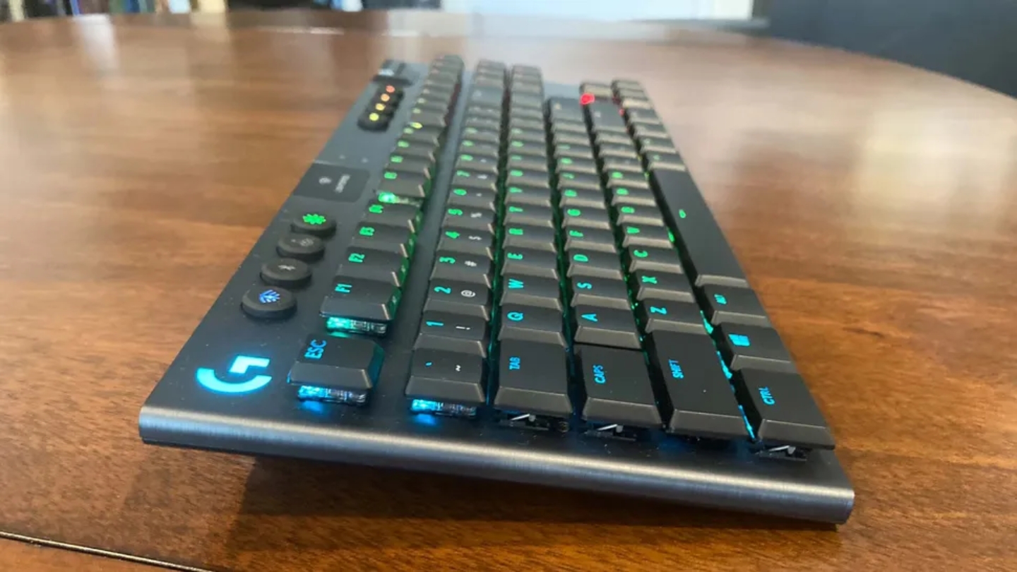 Logitech G915 TKL meilleur clavier de jeu sans fil