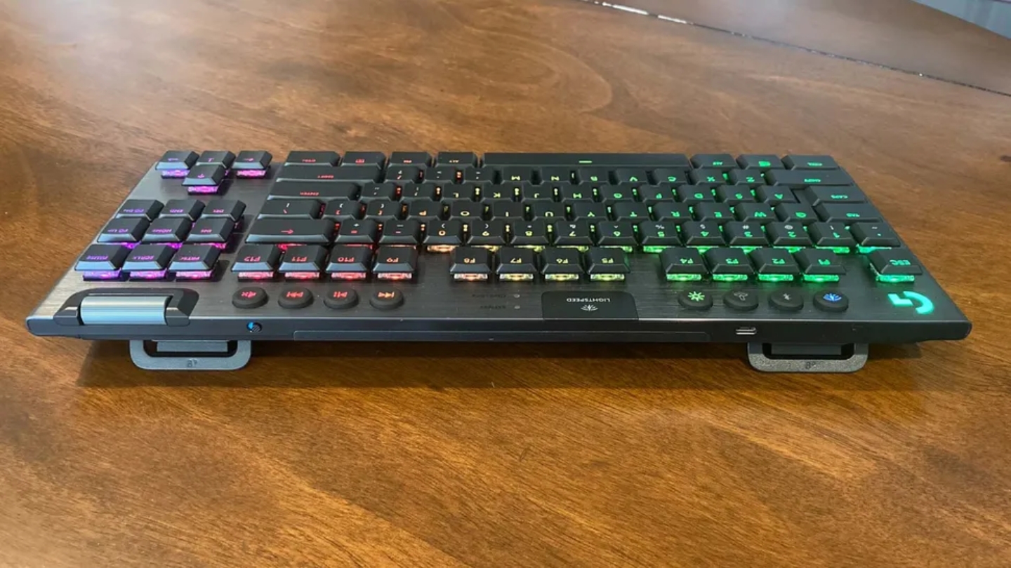 Clavier mécanique de jeu sans fil Logitech G915 TKL
