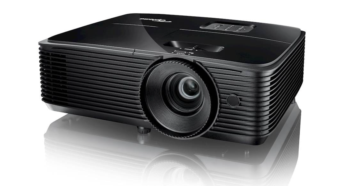Optoma HD146X best projectors for golf simulator