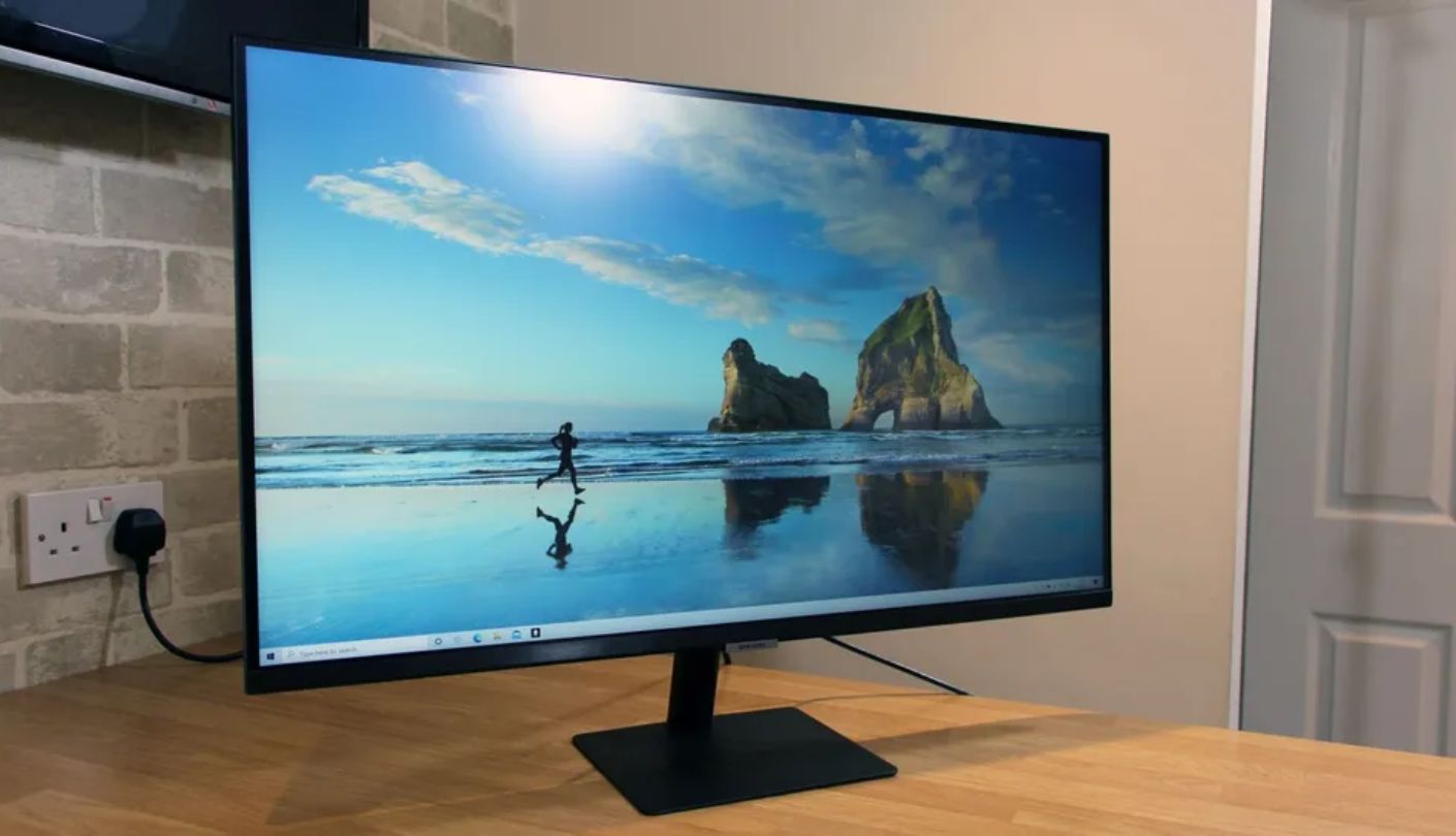 Samsung Smart Monitor M7 M70F 32 desktop monitor with speakers