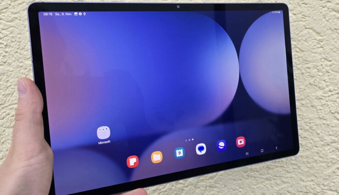 Samsung Galaxy Tab S10 Plus tablet for binge watching
