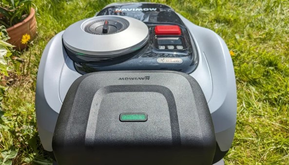 Segway Navimow i105N : tondeuse robotisée pilotée par une application