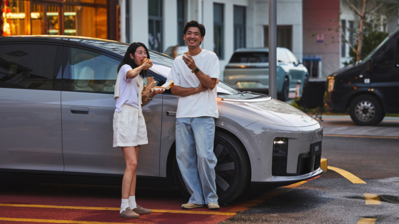 Профіль Li Auto i8