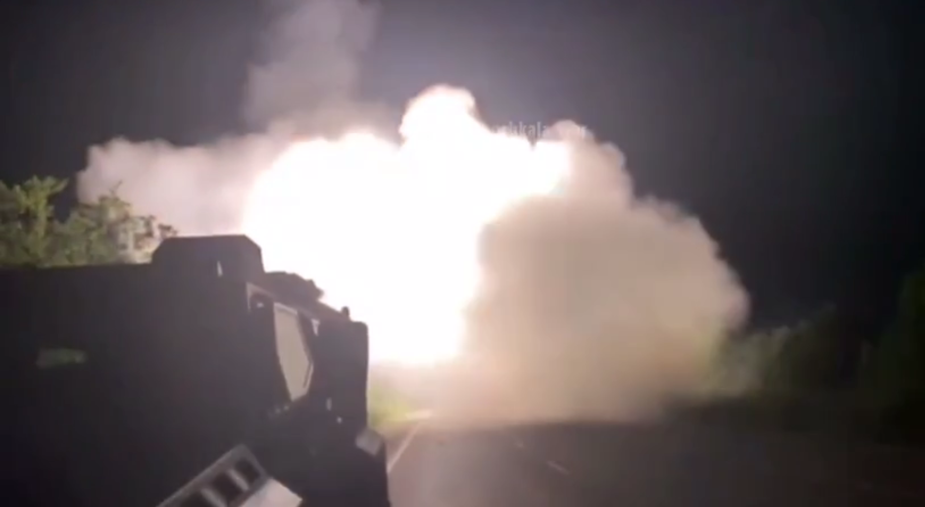 American HIMARS MLRS firing 12 missiles at Russian army positions (video)