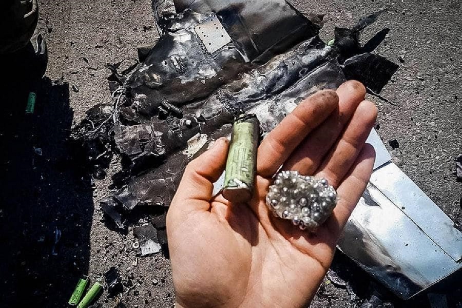 Un garde national a abattu un drone ennemi avec un AK-47