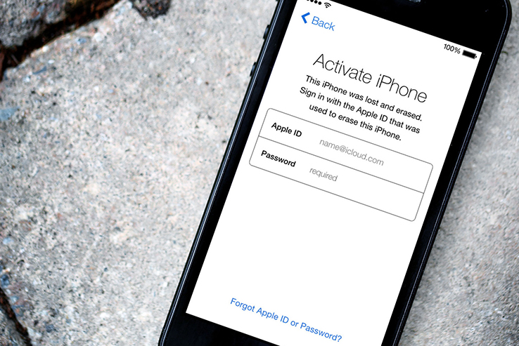 Два способа разлочить iPhone