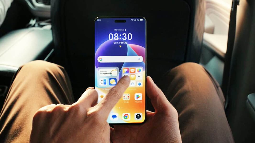 Флагманський смартфон Honor Magic з великим блоком камер на задній панелі