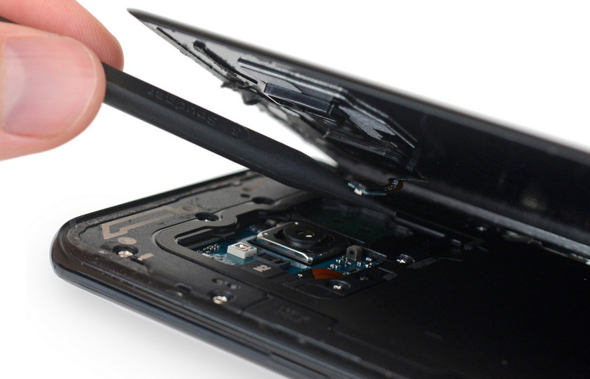 Samsung начала выпуск чипов памяти на 512 ГБ. Ждем в Galaxy S9?