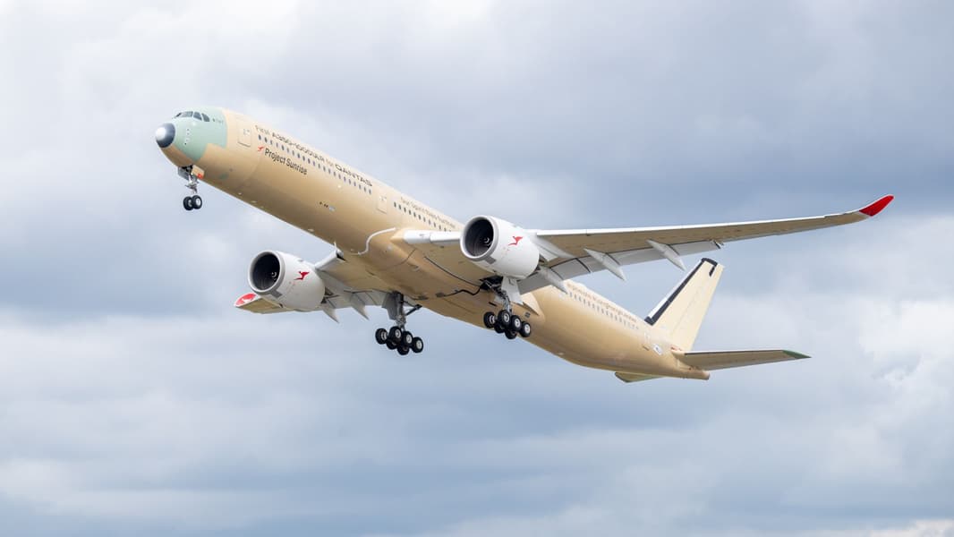Airbus A350-1000ULR в полете