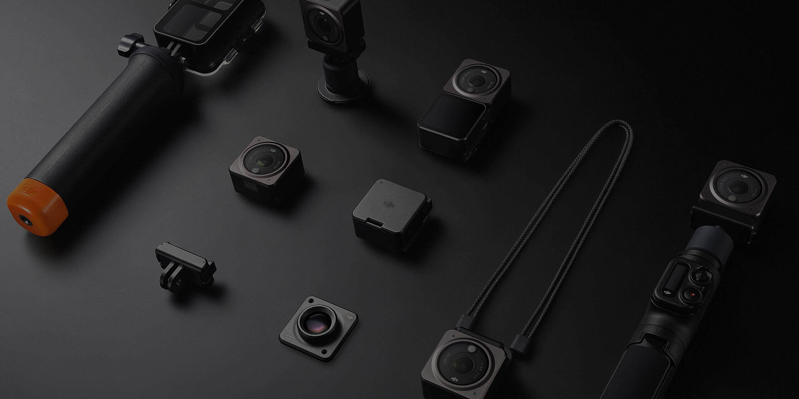 DJI Action 2 : petite caméra d'action modulaire avec supports magnétiques et écran OLED pour 400 $