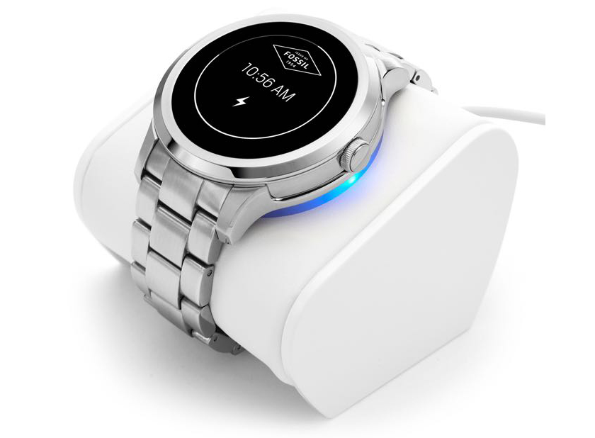 Fossil начинает продажи "умных" часов Q Founder на Intel