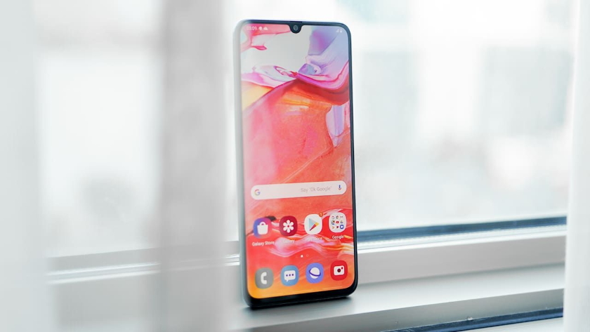 Samsung Galaxy A90 5G отримає потрійну камеру на 48 Мп та Infinity-U AMOLED-екран