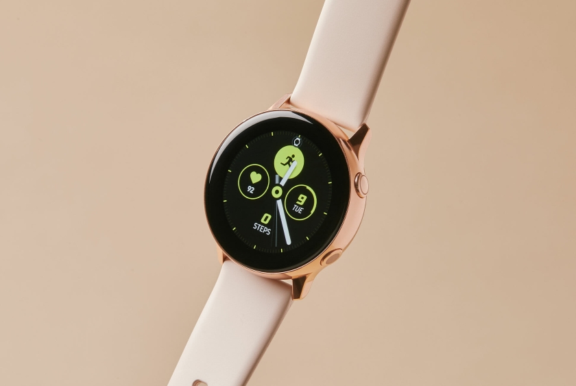 В сеть появилось официальное промо-изображение смарт-часов Samsung Galaxy Watch Active 2