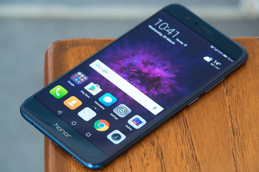 Смартфон Honor 8 начал обновляться до Android 8.0 Oreo
