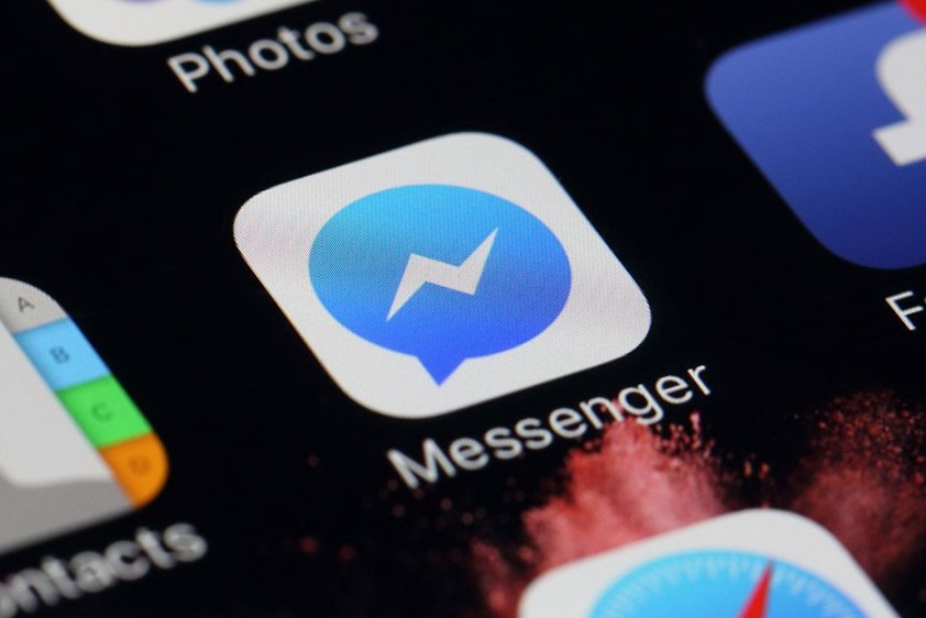 Facebook collects data about calls and SMS of Android users