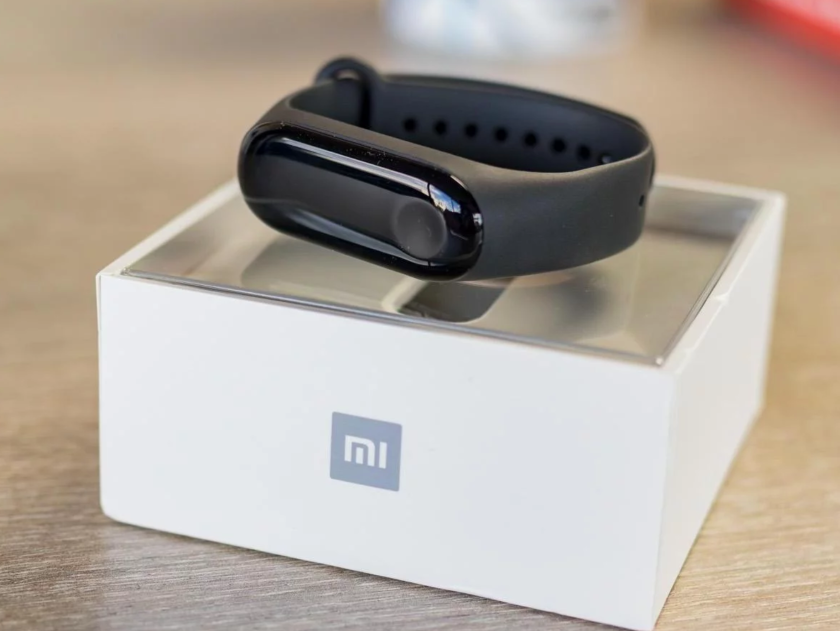 Як Mi Band 3: новий фітнес-трекер Xiaomi Mi Band 4 вийде у двох версіях