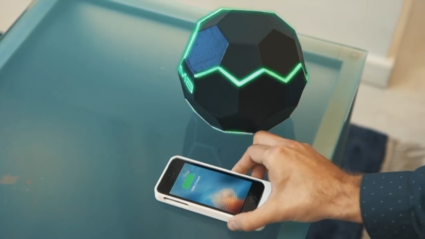 Беспроводная зарядка MotherBox работает на расстоянии до полуметра